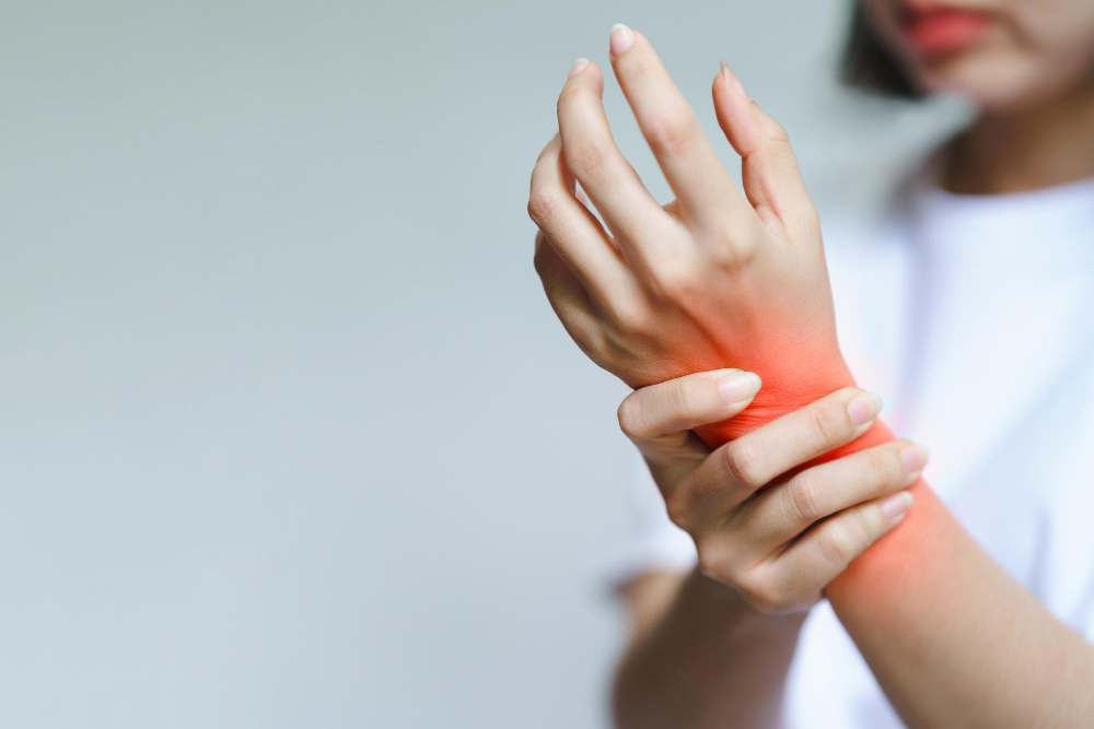 Joint Pain After Cancer Treatment: Understanding and Managing